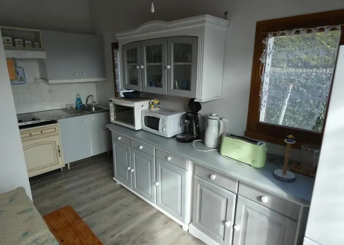 Сasa de vacaciones Maison Familiale Avec Piscine, 5 Personnes, Pres - Fr-1-540-186 *